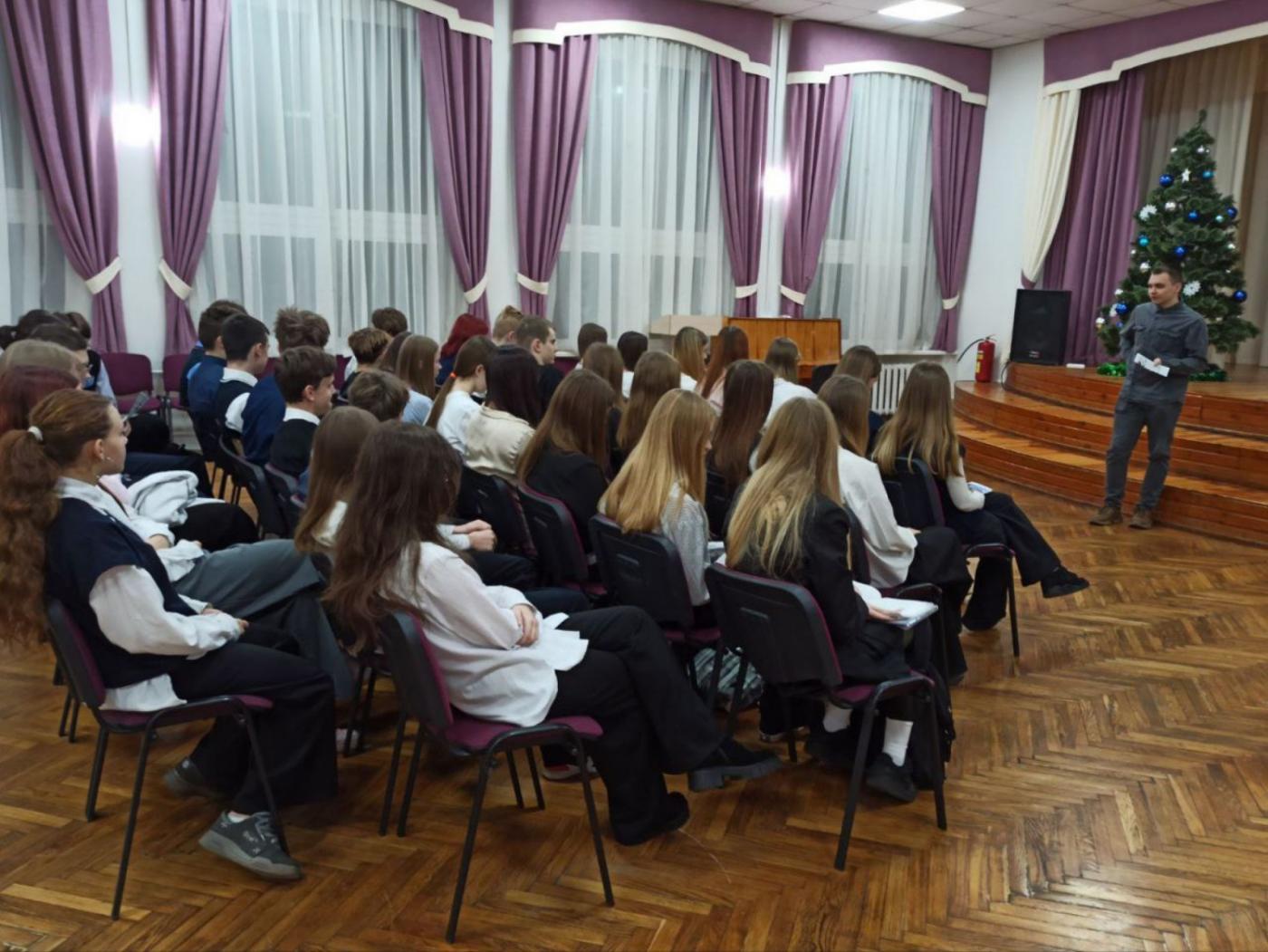 Мост в профессию. Студент БНТУ познакомил минских школьников с миром высоких технологий машиностроения